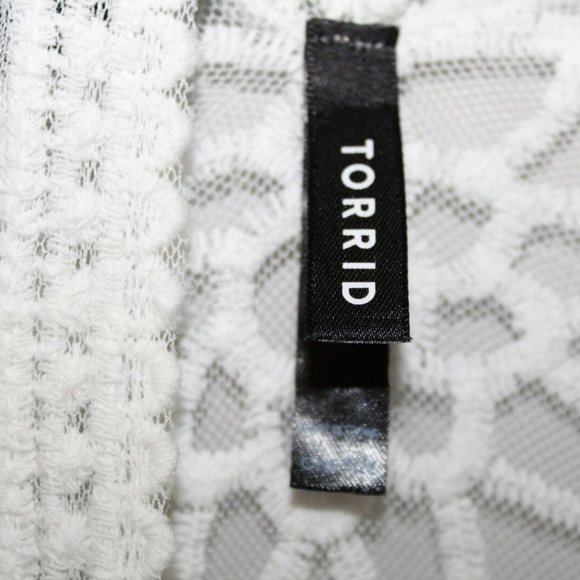 Torrid Floral Mesh Ruana Off White Women's Plus Si - Picture 3 of 9